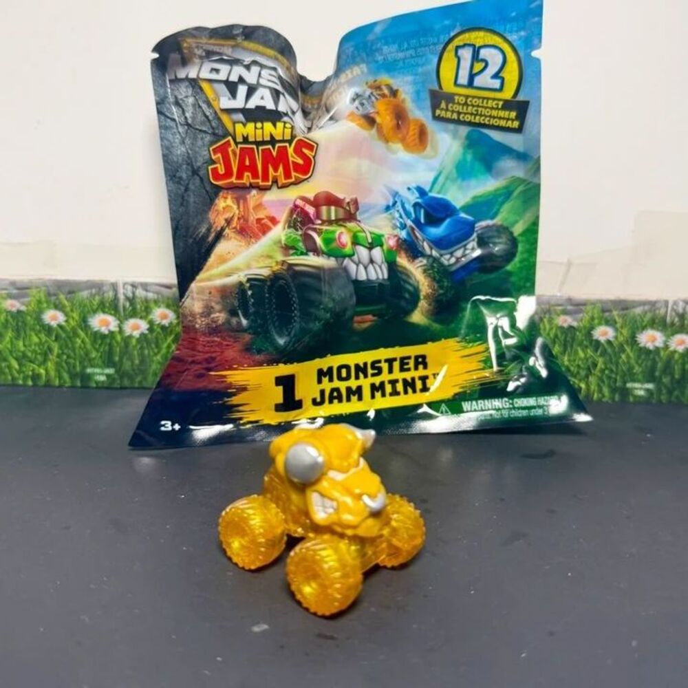 Monster Jam Series 20 Mini Gold El Toro Loco Monster Truck #544 Rare Chase